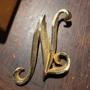 Gold Initial 'N' Brooch mamselle